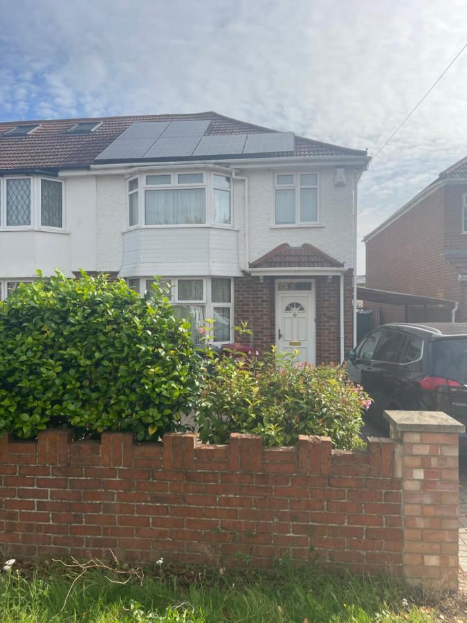 Single Room Canvey Island Buitenkant foto